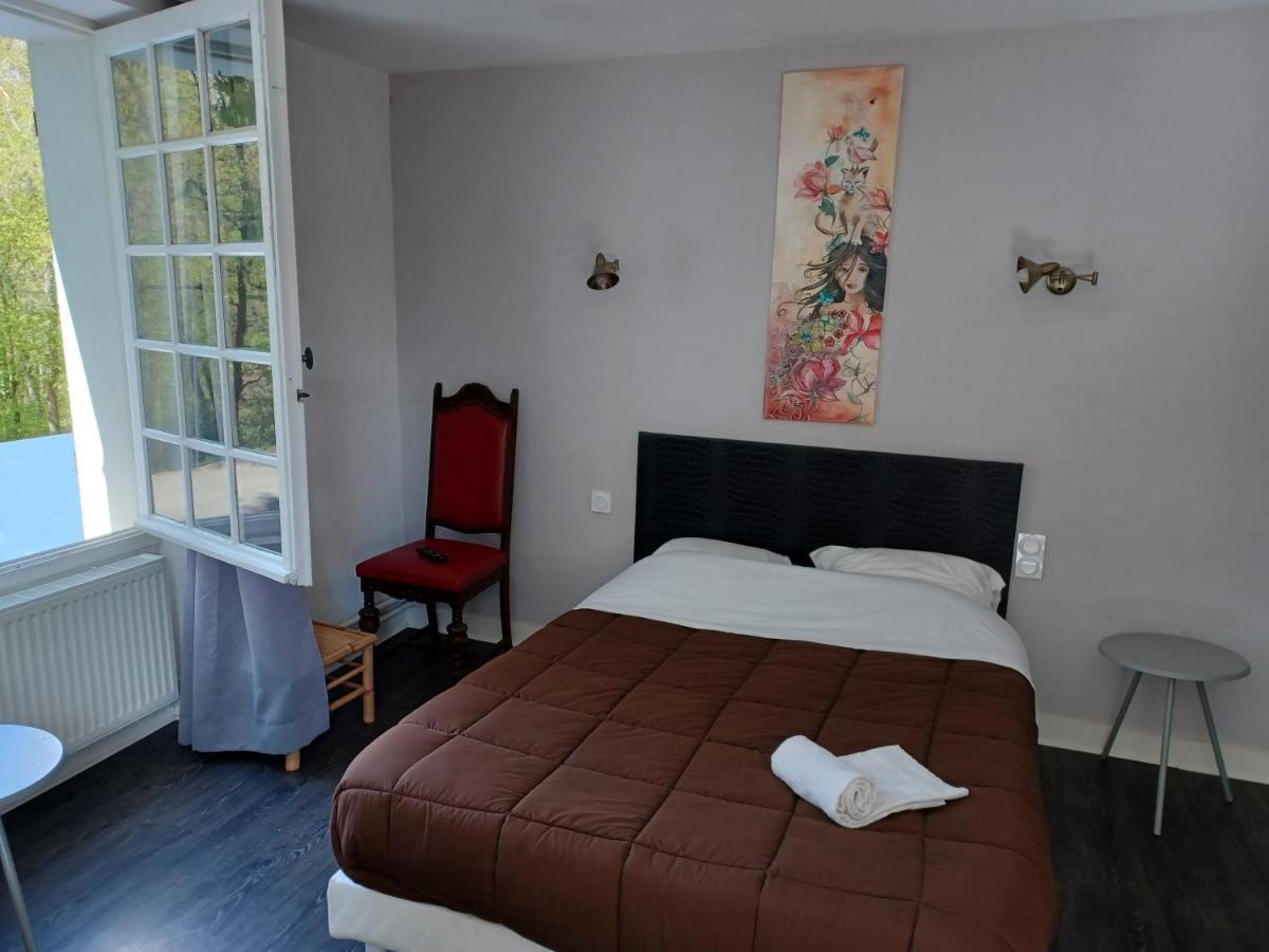 L'Auberge De La Foret Mervent Экстерьер фото